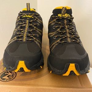 BRAND NEW NEVADOS TRAIL RUNNING SHOES SZ 11.5